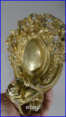 Porte Manteau Ou Serviette En Bronze Doré, Décor à La Rose De Style Louis XVI
