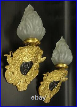 RARE GRANDE PAIRE APPLIQUES, MASCARON BACCHUS, STYLE LOUIS XVI DU XIXe BRONZE