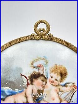 Ref 575 Grand Médaillon & Angelot & Porcelaine & Limoges & Style Louis XVI