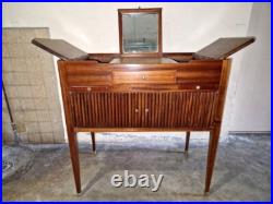 Sublime coiffeuse en noyer et placage de noyer de style Louis XVI meuble acajou