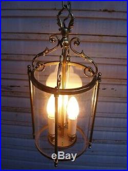 Superbe et importante lanterne de style Louis XVI en état de marche