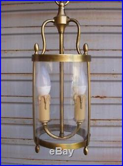 Superbe lanterne en laiton de style Louis XVI en état de marche
