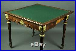 Table à jeu / console de style Louis XVI