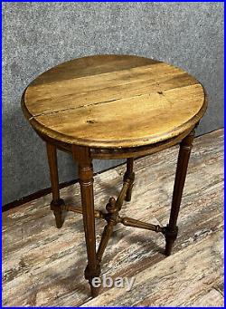 Table guéridon style Louis XVI en noyer circa 1880-1900