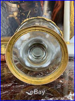 Vase D'époque Napoléon III En Cristal Orné De Bronze Doré De Style Louis XVI