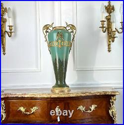 Vase En Ceramique Des Années 1900 Avec Monture En Bronze Dans Le Style Louis XVI