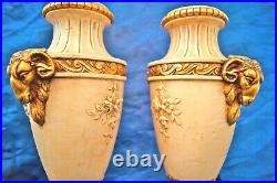Vases ancien style Louis XVI Têtes de bêliers Céramique or & blanc H 32 cm
